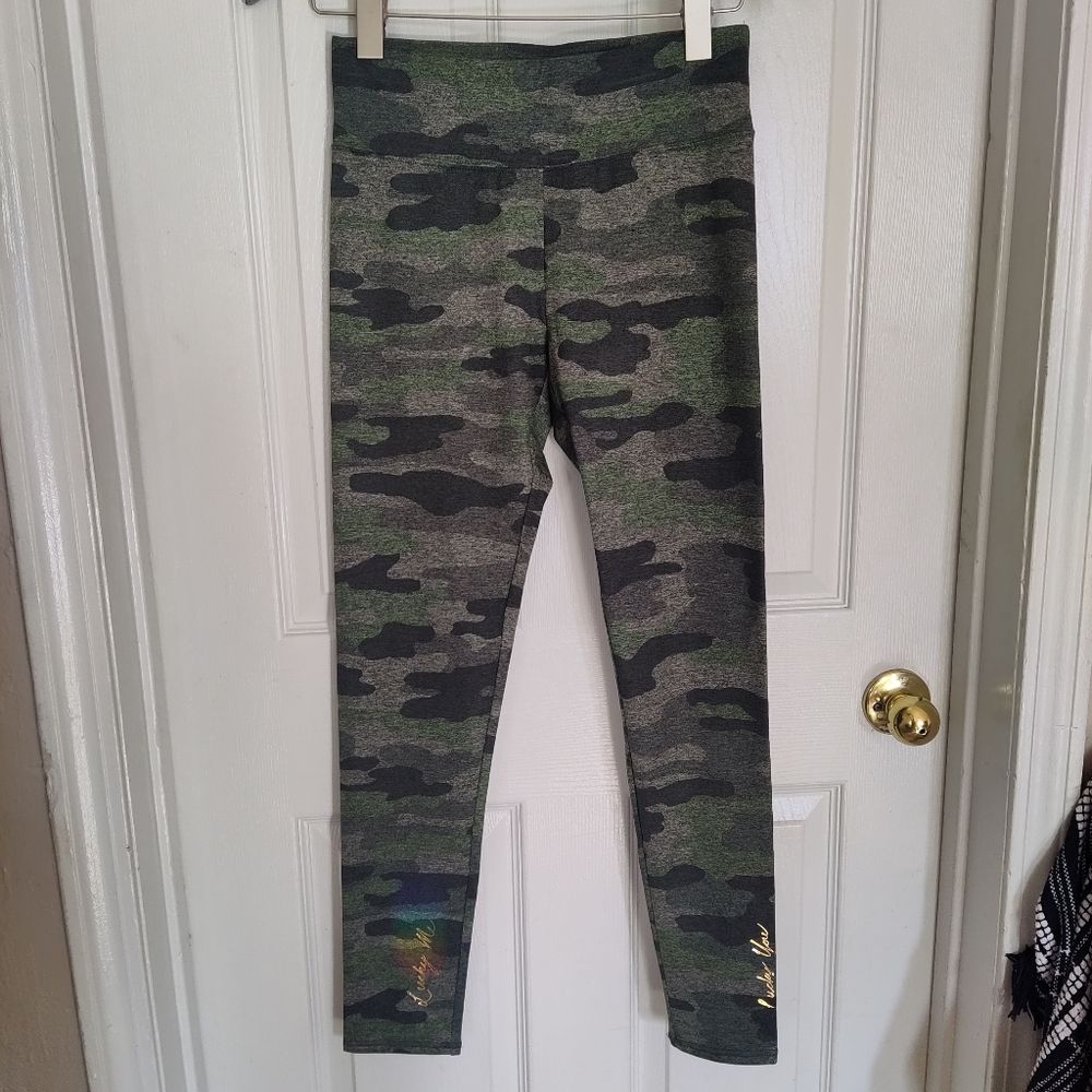 NWOT Lucky Brand Camo Leggings Size Small